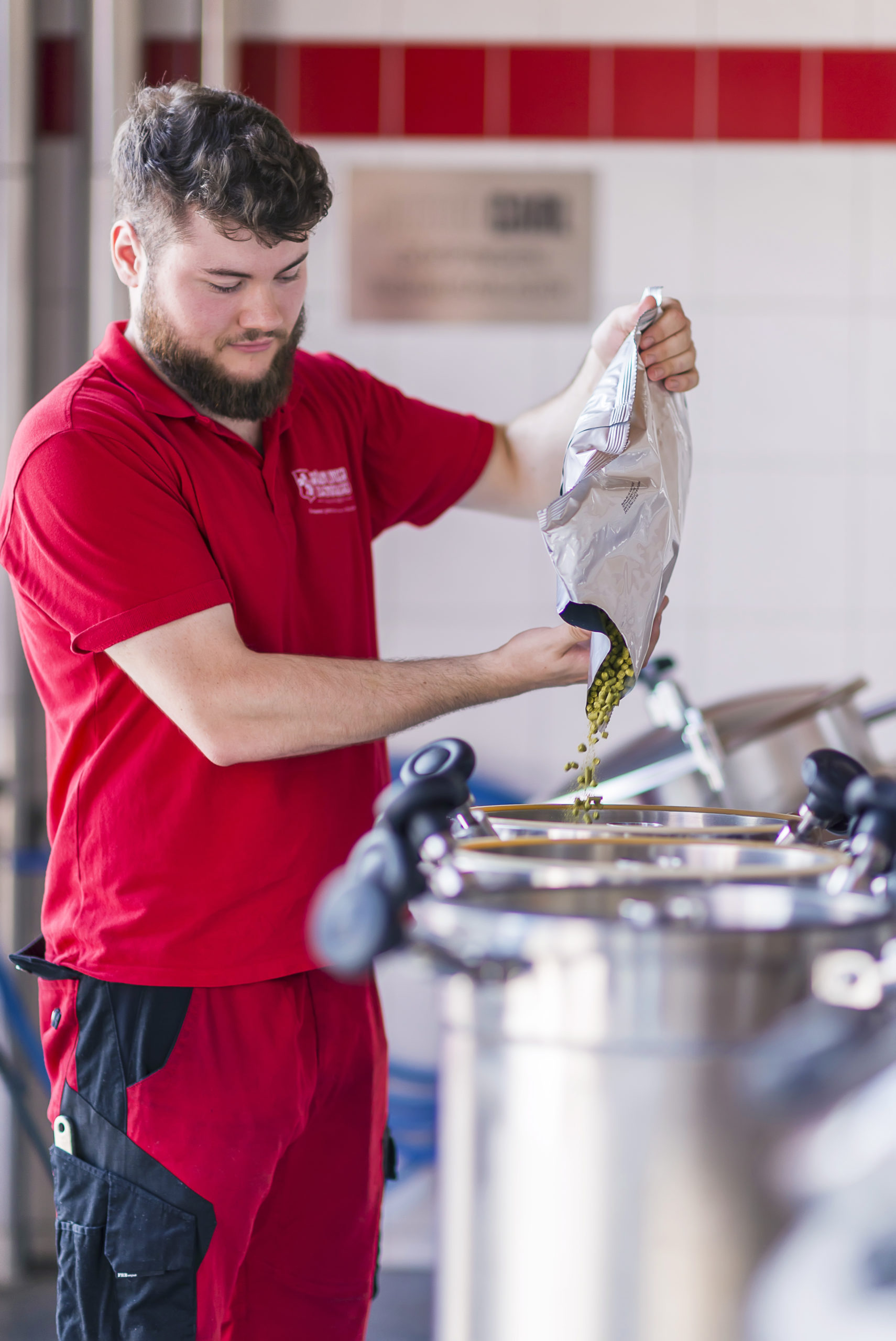 2.4 Brauerei-Mitarbeiter